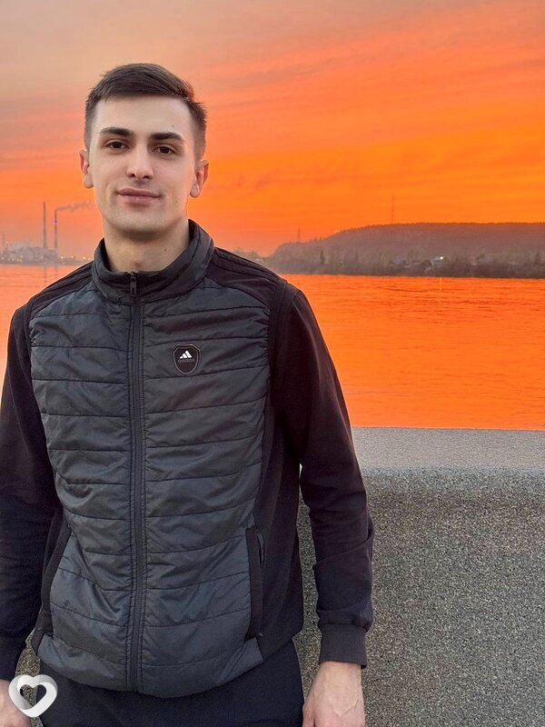 Виктор, 24, Курске — анкета №1243862