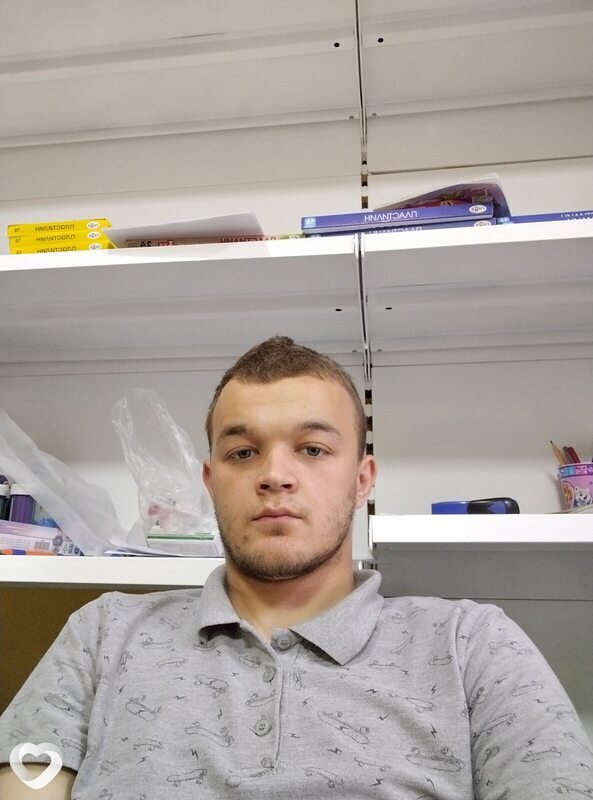 Денис, 21, Москве — анкета №1244253
