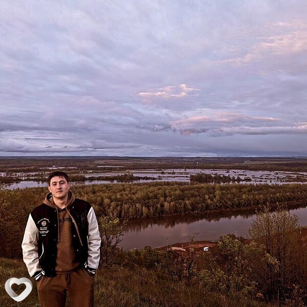 Максим, 22, Москве — анкета №1244867