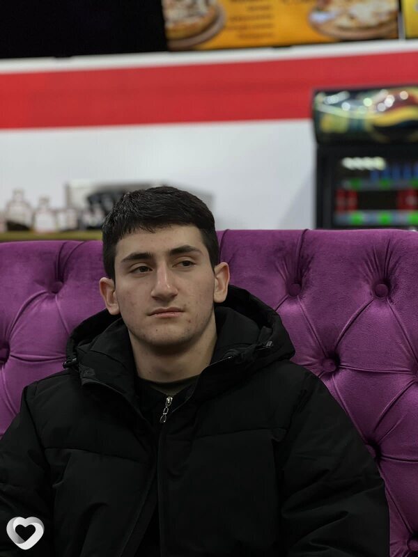 Мансур, 21, Москве — анкета №1245449