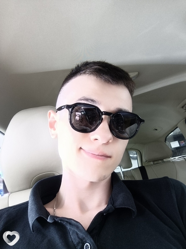 Виталий, 23, Москве — анкета №1245803