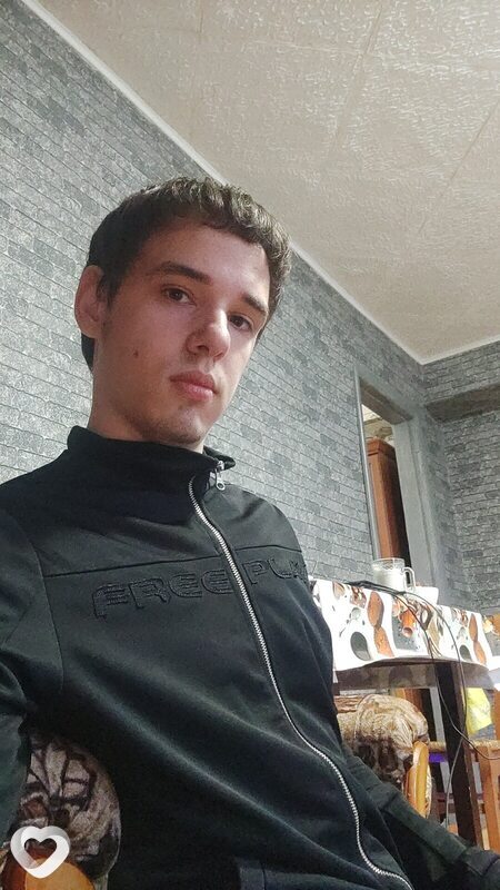 Кирилл, 20, Туапсе — анкета №1246431