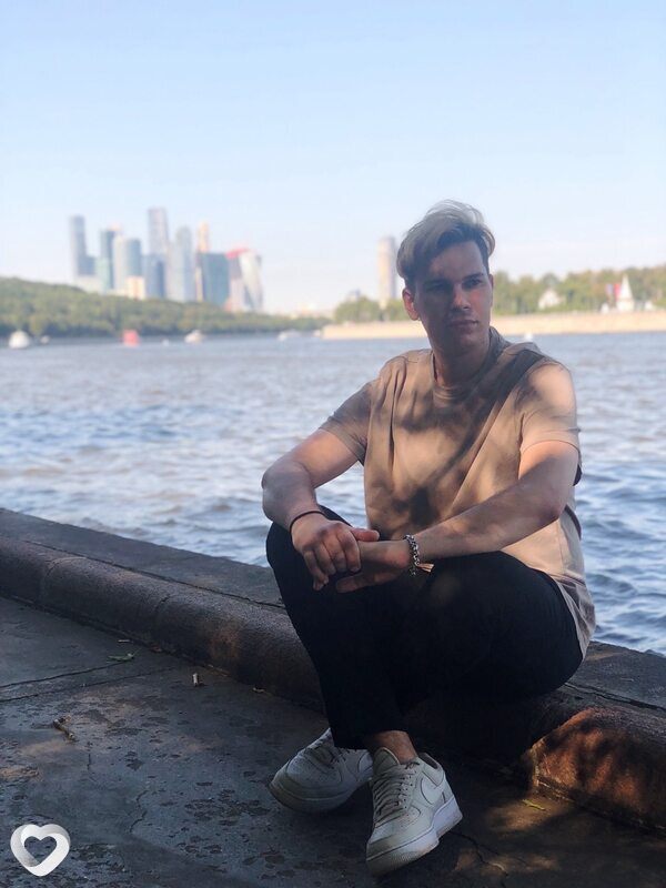 Илья, 28, Екатеринбурге — анкета №1246535