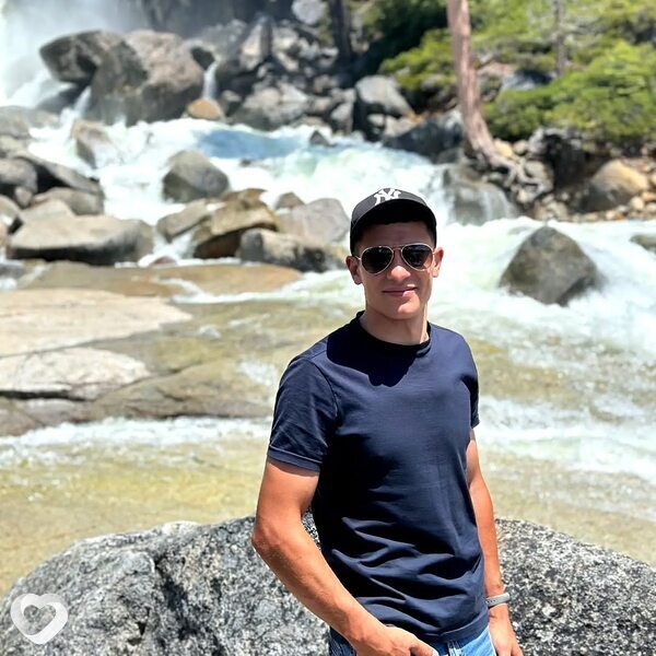 Александр, 25, Находке — анкета №1246731