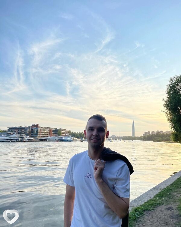 Евгений, 28, Каменске-Уральском — анкета №1247622