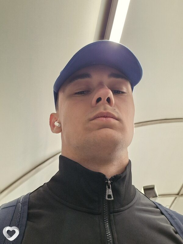 Тимур, 21, Москве — анкета №1248918