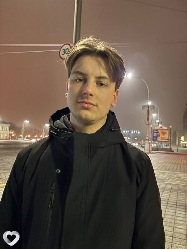 Миша, 23, Харькове — анкета №1248860