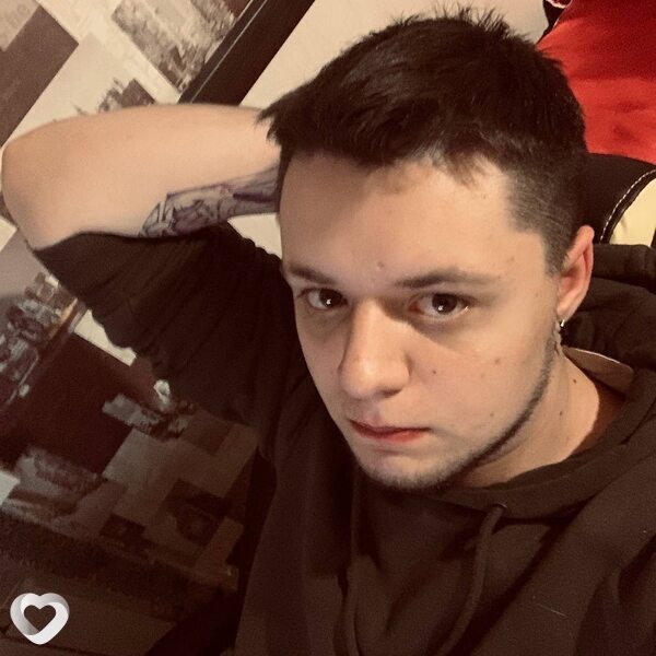 Данила, 21, Саратове — анкета №1249465