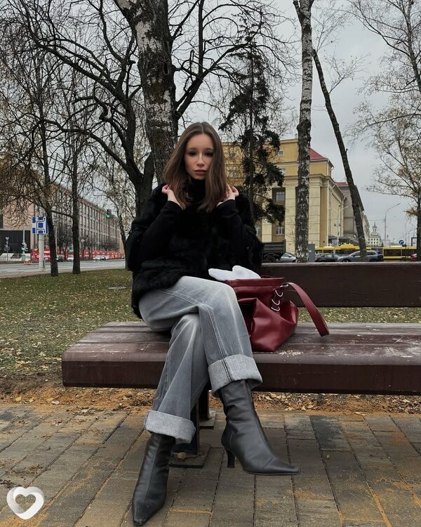 Оля, 21, Омске — анкета №1249855