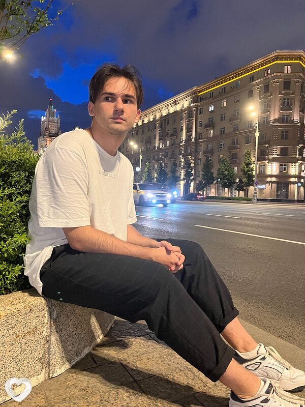 Даниил, 21, Москве — анкета №1250575