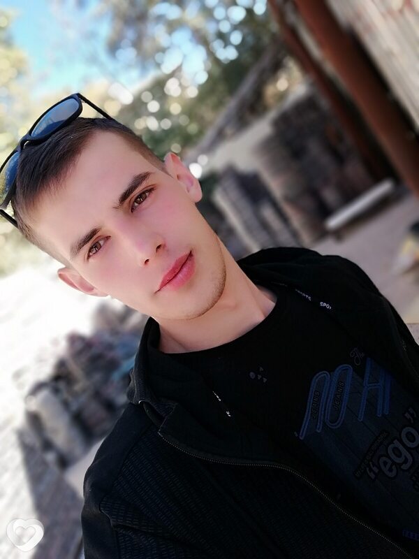 Alex, 25, Симферополе — анкета №1250580