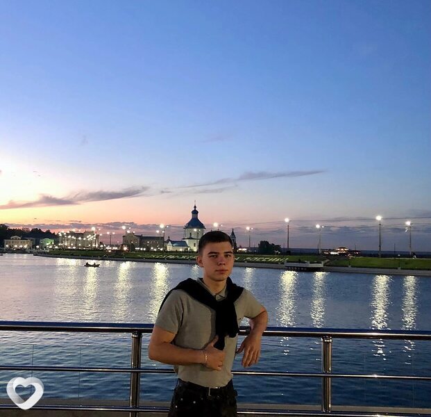 Максим, 24, Москве — анкета №1250908