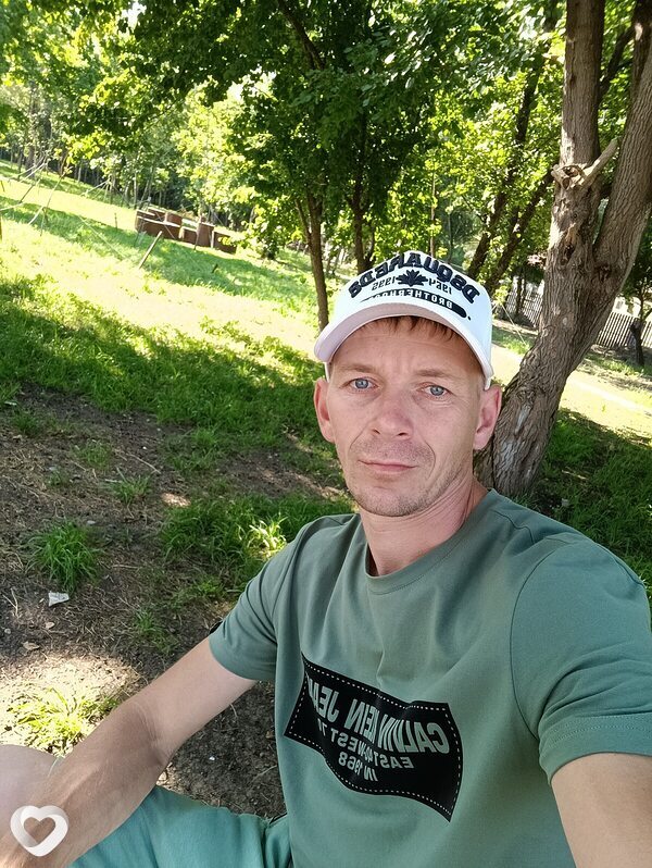 Артем, 40, Курганинске — анкета №1251726