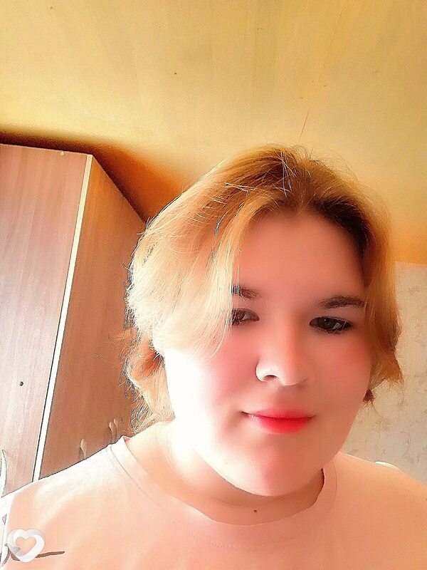 Катя, 23, Абакане — анкета №1251687