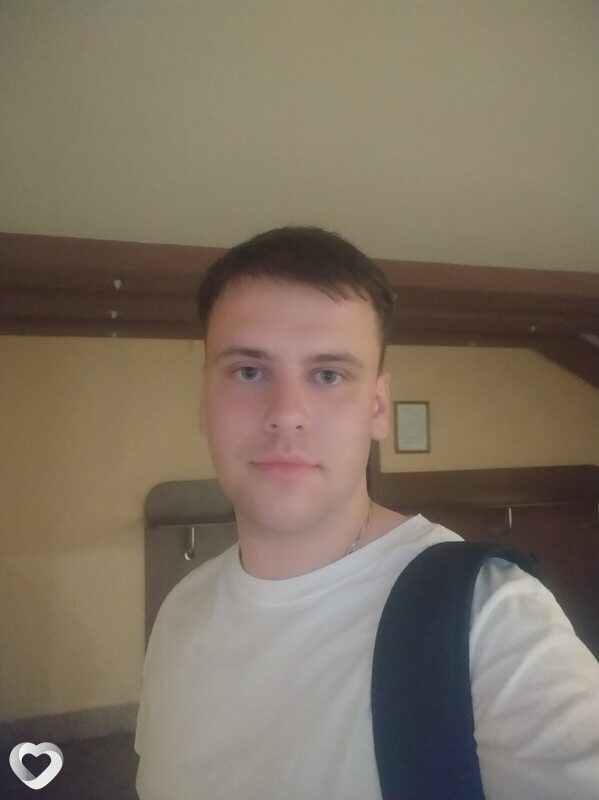 Валентин, 22, Светлогорске — анкета №1251859
