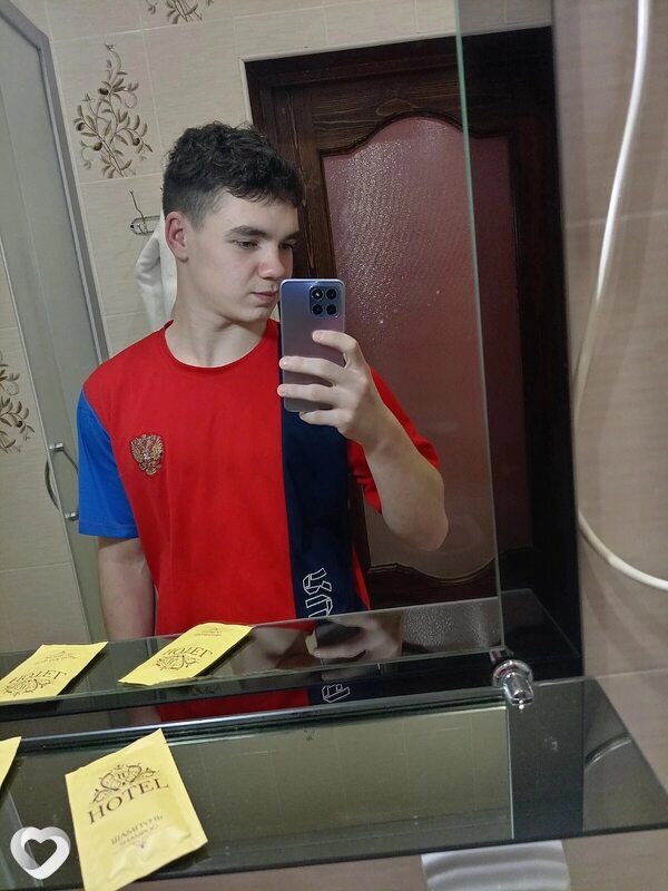 Денис, 20, Коврове — анкета №1252247
