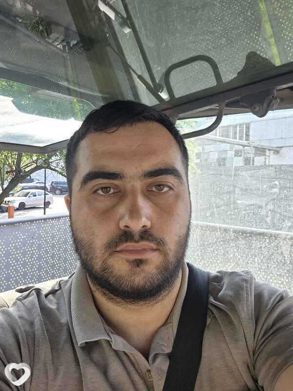 Алик, 22, Москве — анкета №1252431