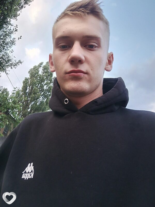 Андрей, 24, Луганске — анкета №1253184