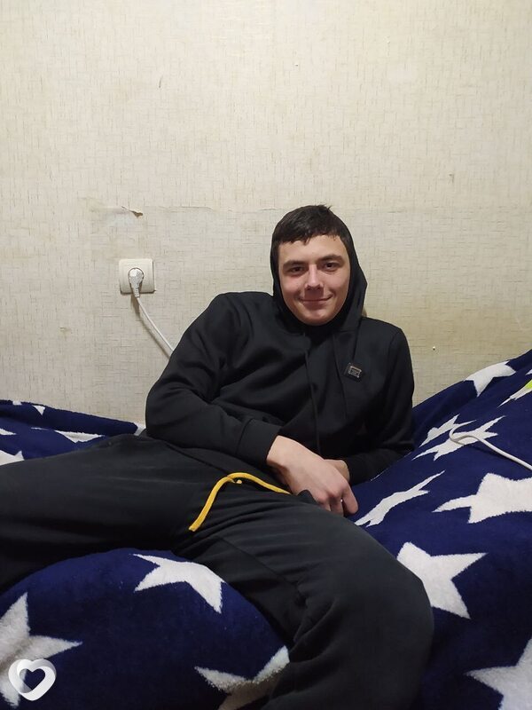 Александр, 22, Донецке — анкета №1253863