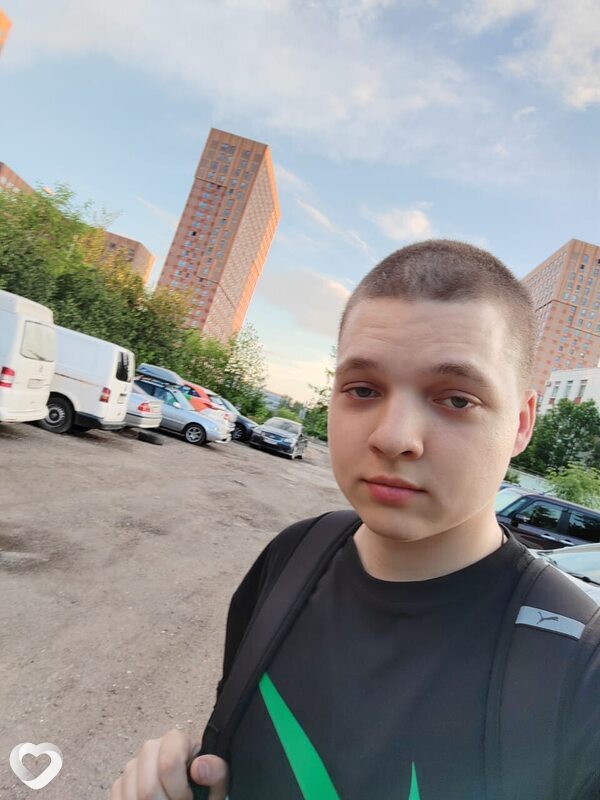 Миша, 23, Москве — анкета №1254921