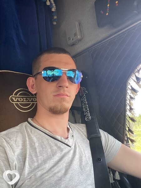 Антон, 26, Железногорске — анкета №1255762