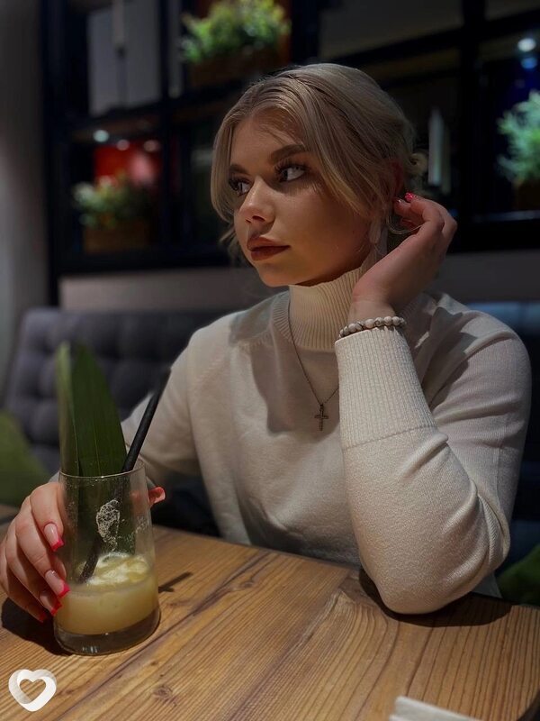 Анна, 21, Санкт-Петербурге — анкета №1255373