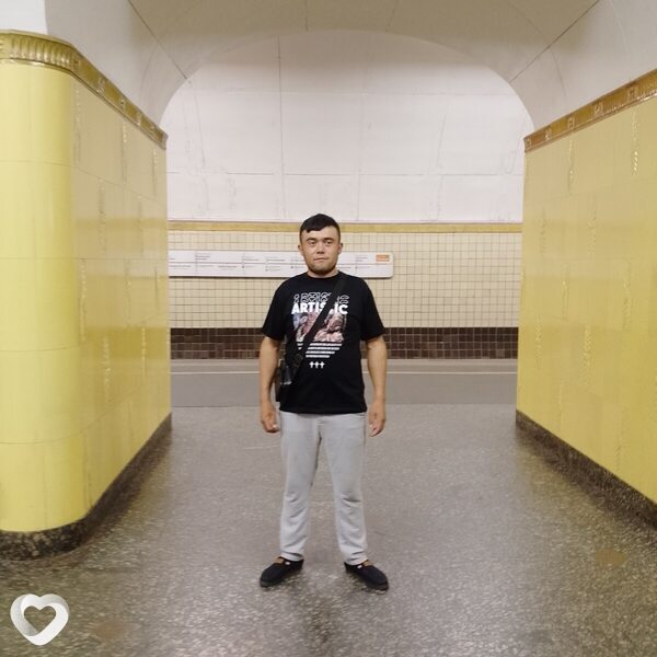 Аббос, 27, Москве — анкета №1255584