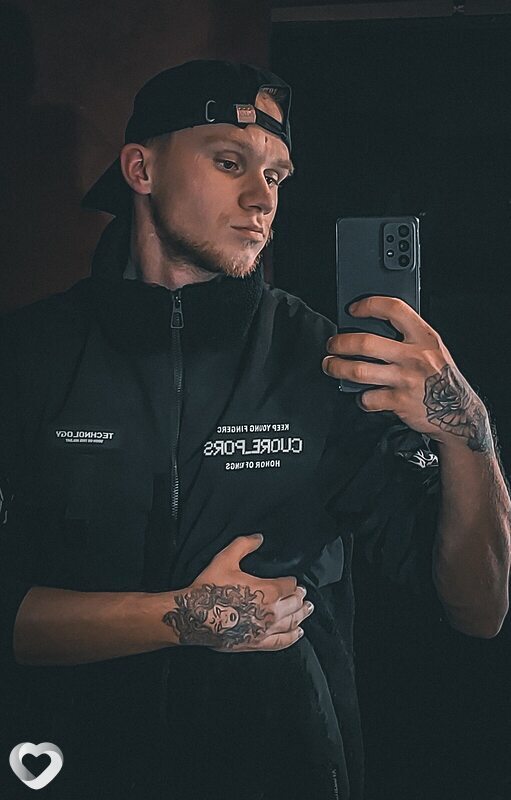 Дима, 22, Енакиеве — анкета №1256285