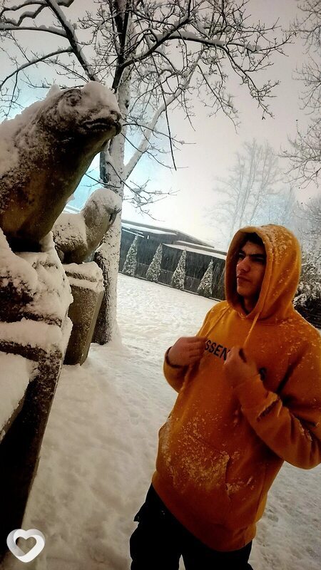 Артем, 21, Москве — анкета №1257210
