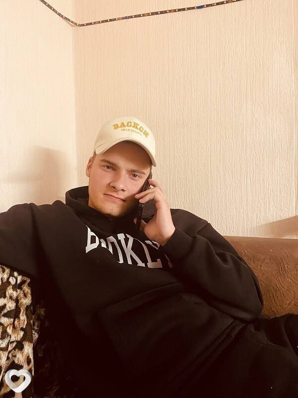 Дмитрий, 21, Челябинске — анкета №1257328