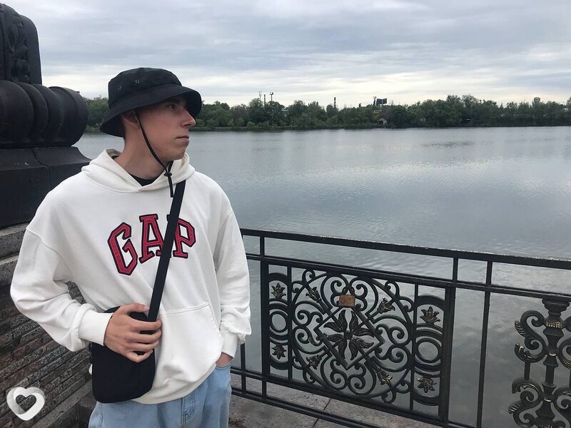 Андрей, Макеевка