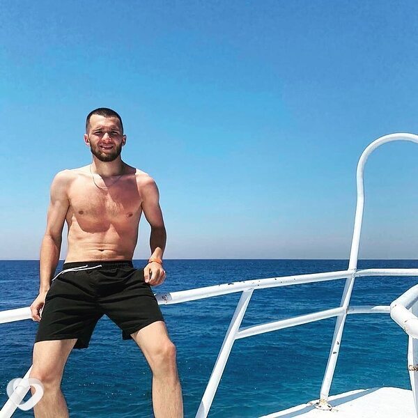 Алехандро, 26, Луганске — анкета №1259424