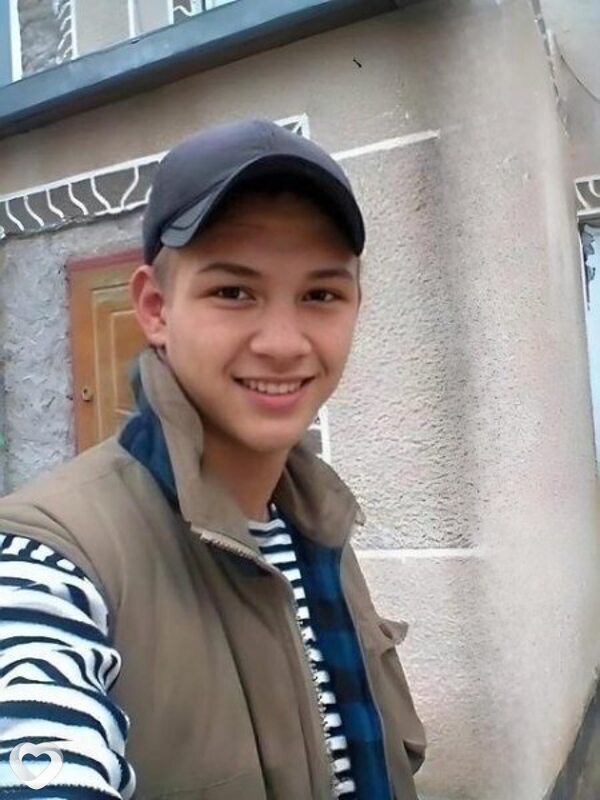 Олег, 20, Киеве — анкета №1263216