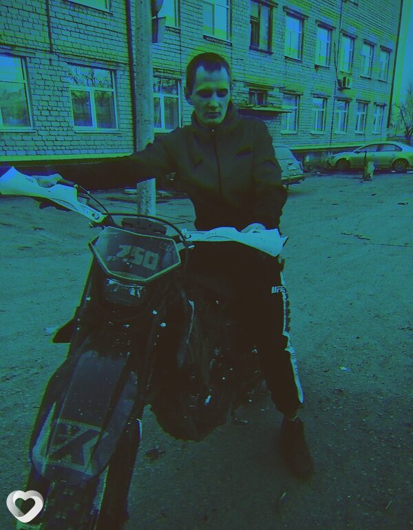 Александр, 26, Торезе — анкета №1263418