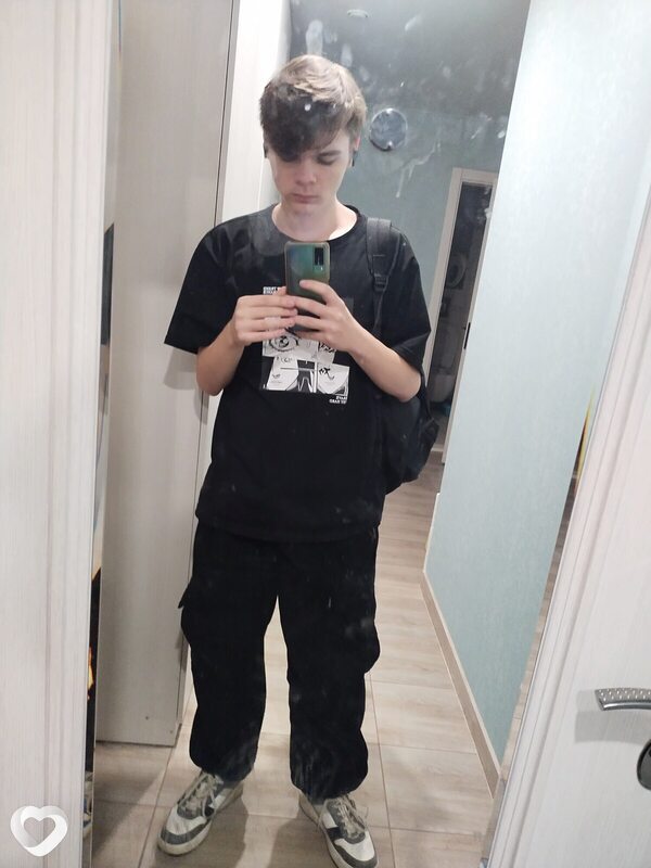 Иван, 22, Саратове — анкета №1264237