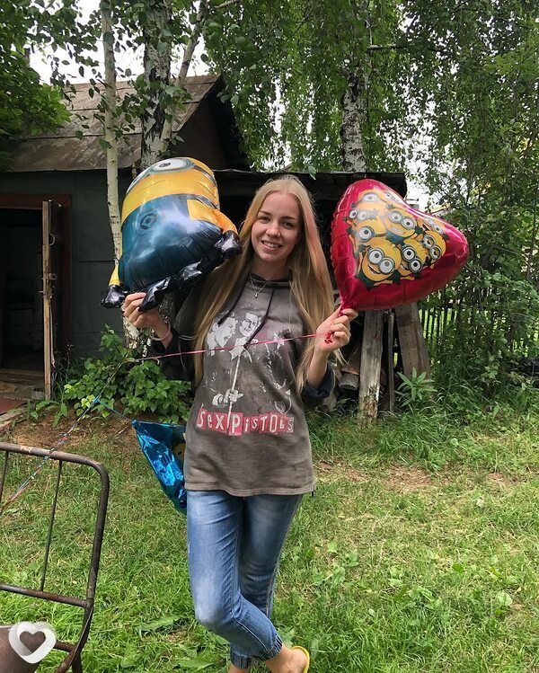 Анна, 21, Белогорске — анкета №1265153