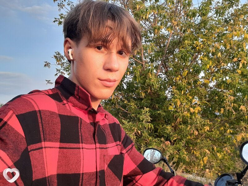 Влад, 20, Москве — анкета №1266369