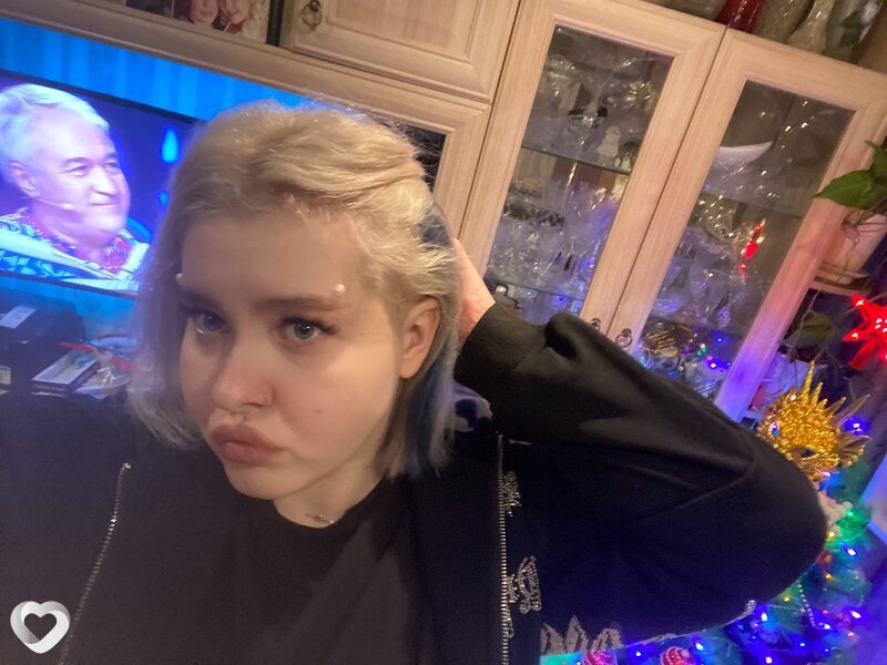 Ксения, 24, Екатеринбурге — анкета №1267344