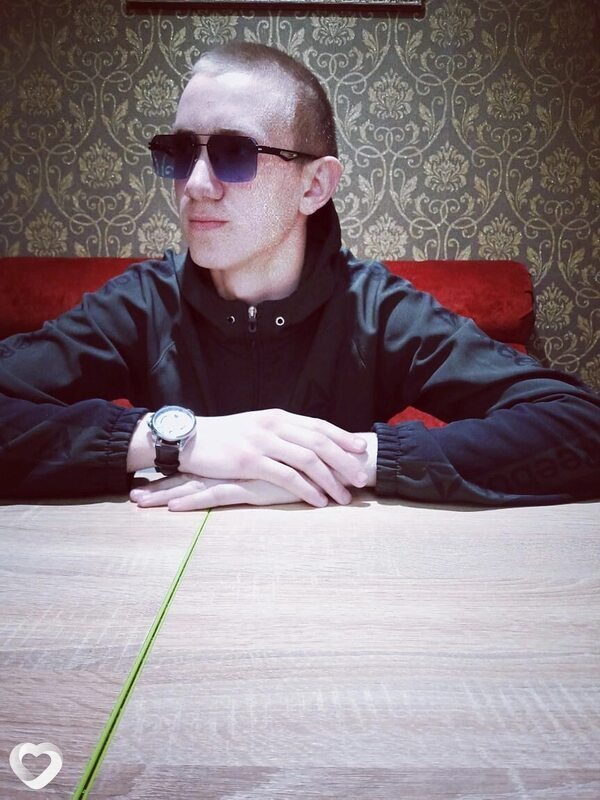 Максим, 23, Юрге — анкета №1267672