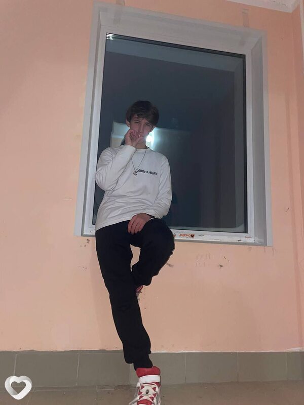 Валерий, 20, Томске — анкета №1267930
