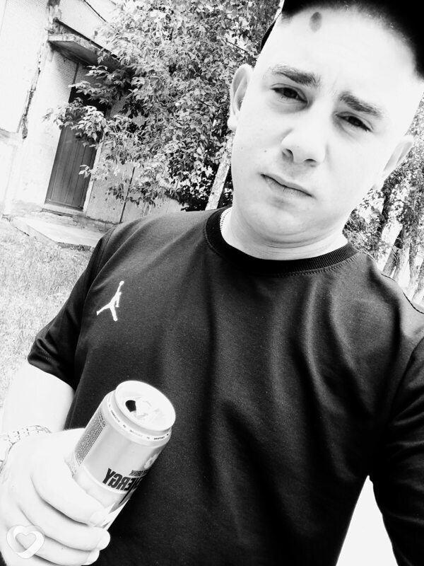 Эдуард, 23, Дзержинске — анкета №1271042