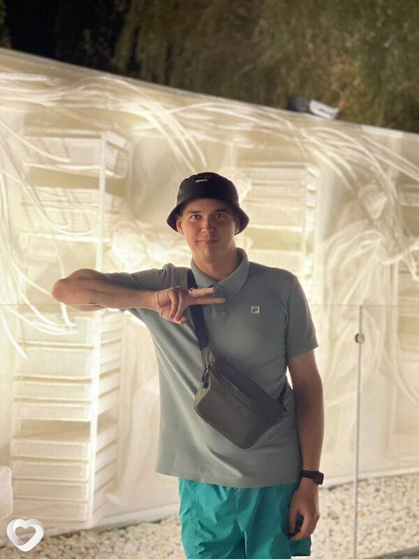 Виталий, 31, Гатчине — анкета №1272906