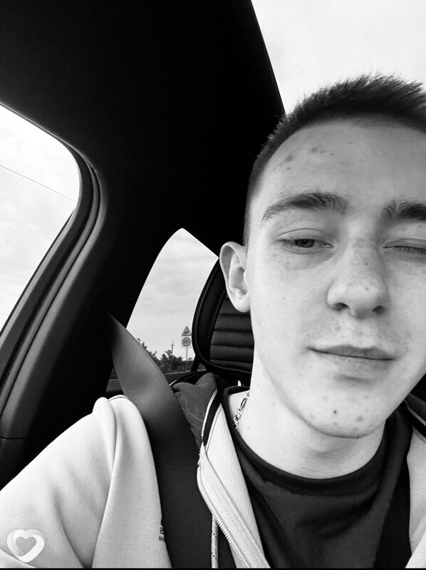 Захар, 22, Москве — анкета №1273039