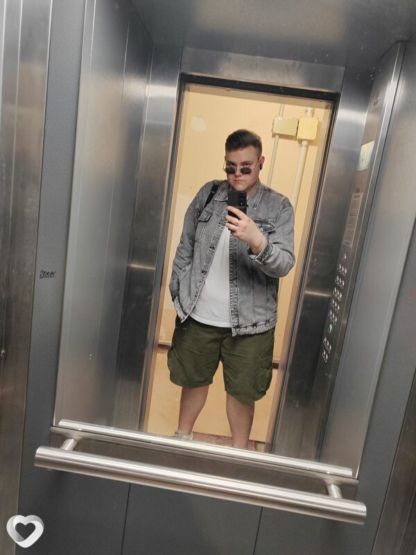Михаил, 24, Москве — анкета №1273496