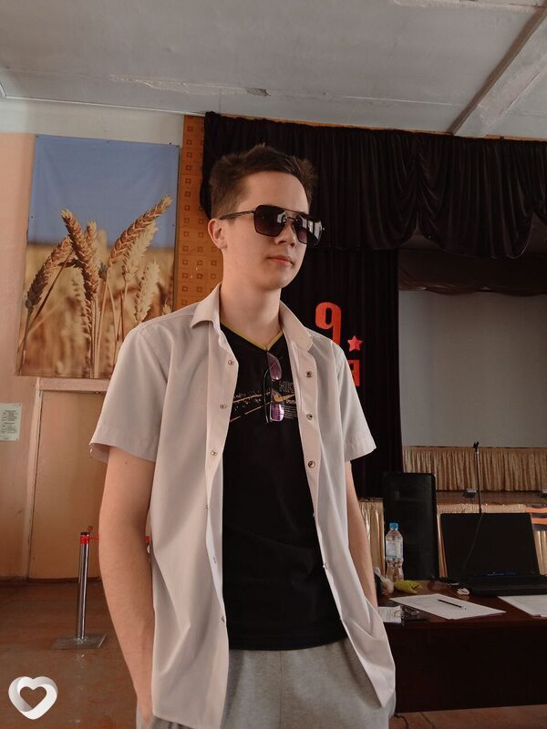 Артём, 20, Новосибирске — анкета №1274115