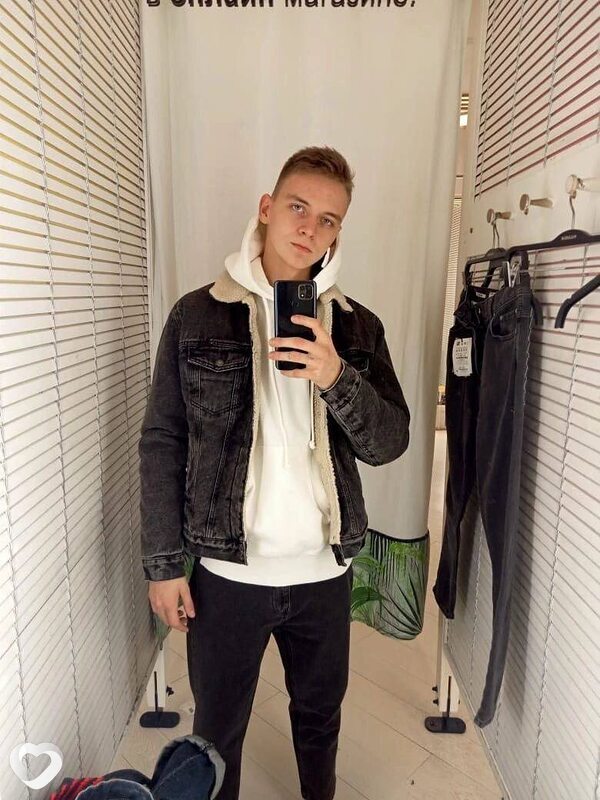 Денис, 23, Москве — анкета №1274627