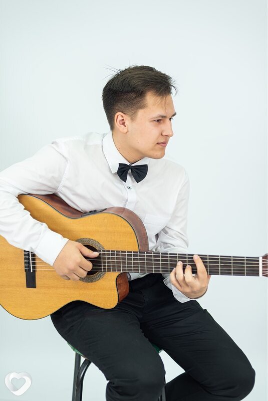 Валентин, 25, Барнауле — анкета №1274654