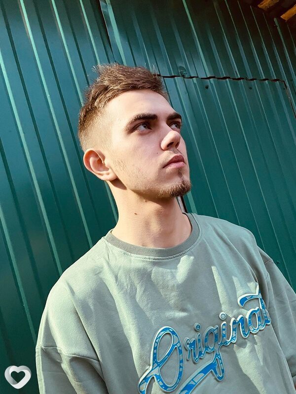 Евгений, 22, Перми — анкета №1274915
