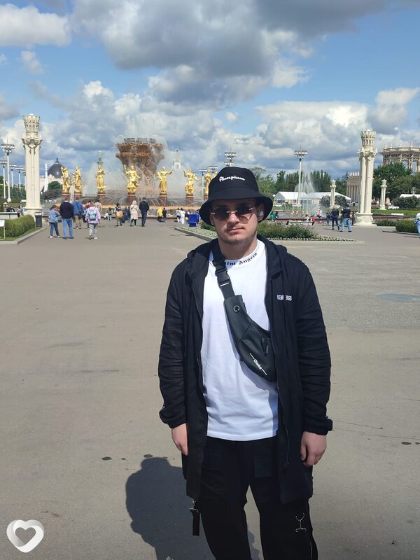 Влад, 22, Москве — анкета №1274822