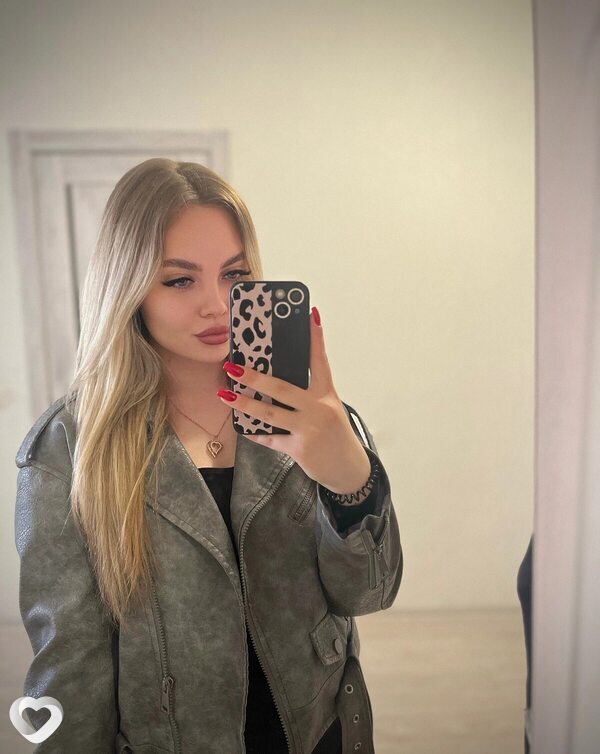 Лена, 25, Москве — анкета №1275168